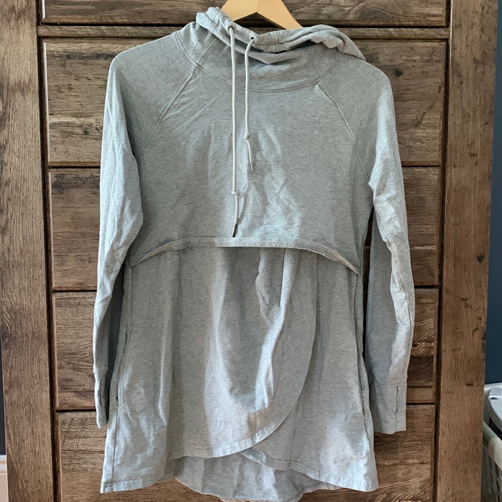 Latched Mama Maternity and Nursing Sweatshirt Size L